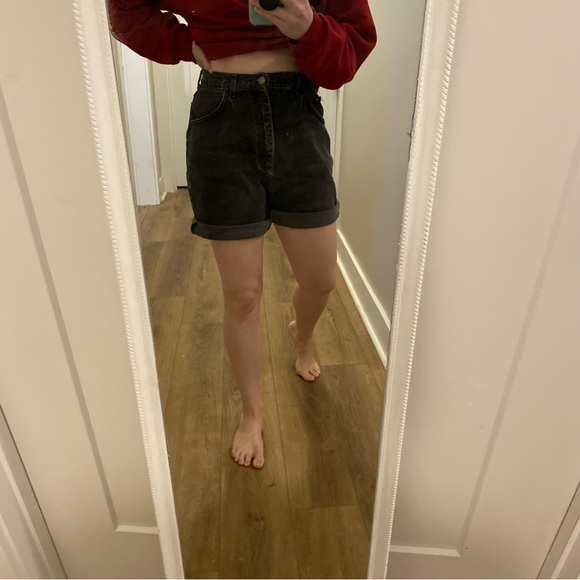 Vintage Lee Denim Shorts - Picture 12 of 13